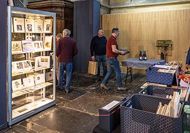 Impressie van onze stand met vitrine op de MABP 2025